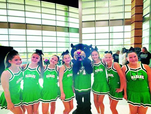 courtesy photo Mabank Junior High Cheerleaders were the welcoming squad at the Mabank ISD back to school bash July 18. 