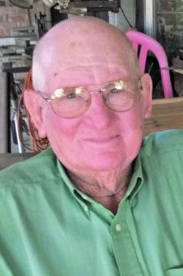 Louis Glynn Thomas Louis Glynn Thomas was born in Aley in Henderson County, Texas, on July 10, 1935 to Virgil and Willie Eleanor Jones Thomas. He was the second of three sons, following Homer Neil and preceding Norman Clay. Louis attended school in Aley, at Whitehall School in Kaufman County and graduated from Mabank High School in 1953. Louis and Nellie Chandler married on November 19, 1958 in Mabank. Louis and Nellie made their first home in Dallas but soon moved back to Mabank in 1959. Their last home wa