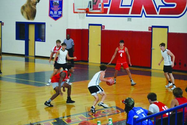 Cross Roads goes 1-1 in summer basketball