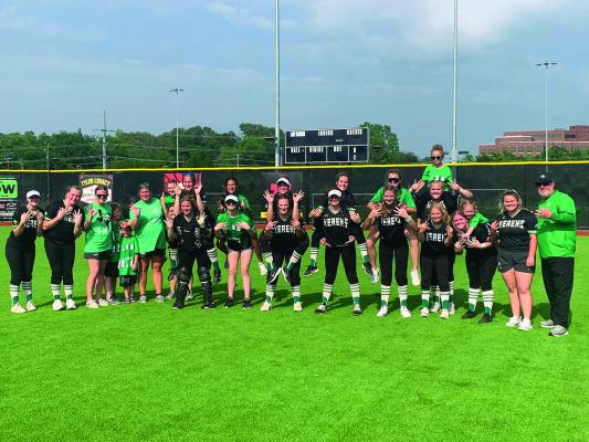 Kerens takes Area softball title over Rivercrest